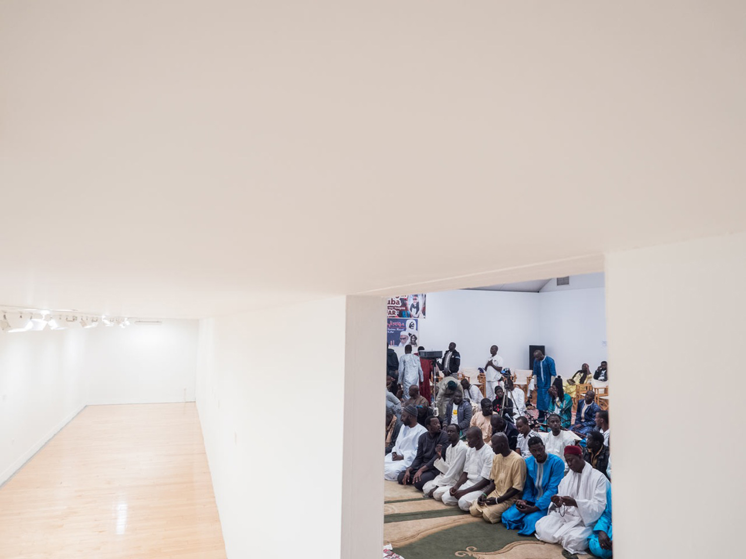 Ο Τάσος Βρεττός φωτογραφίζει το Grand Magal de Touba Ο Τάσος Βρεττός φωτογραφίζει το Grand Magal de Touba