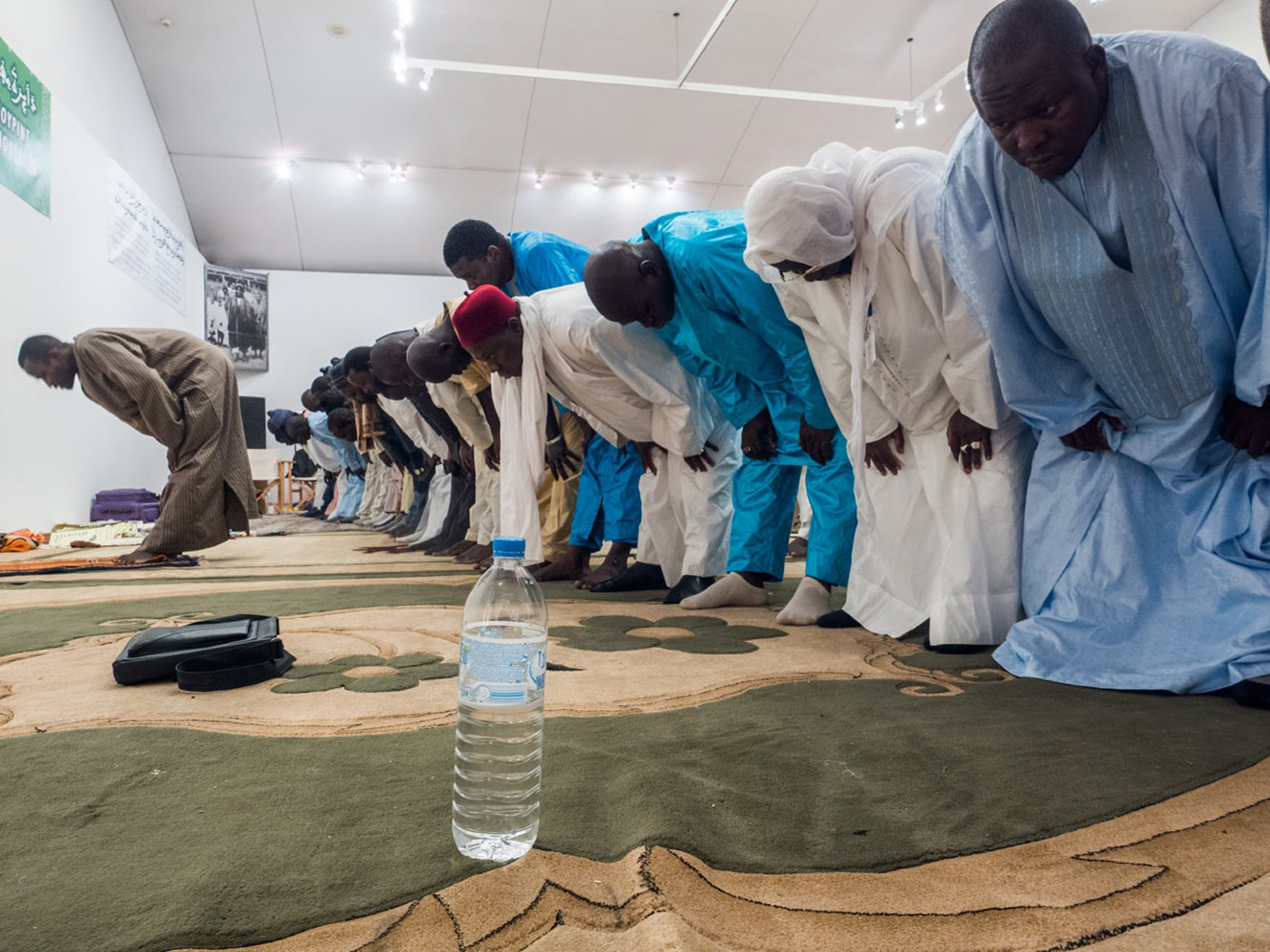 Ο Τάσος Βρεττός φωτογραφίζει το Grand Magal de Touba Ο Τάσος Βρεττός φωτογραφίζει το Grand Magal de Touba