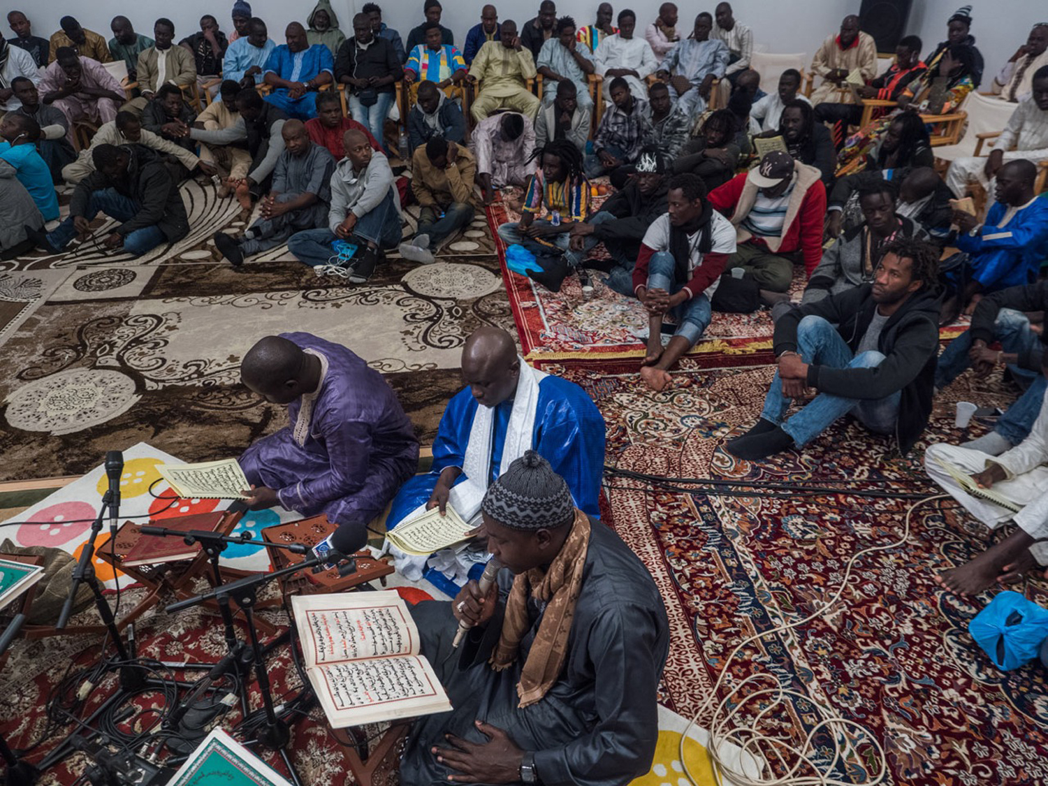 Ο Τάσος Βρεττός φωτογραφίζει το Grand Magal de Touba Ο Τάσος Βρεττός φωτογραφίζει το Grand Magal de Touba
