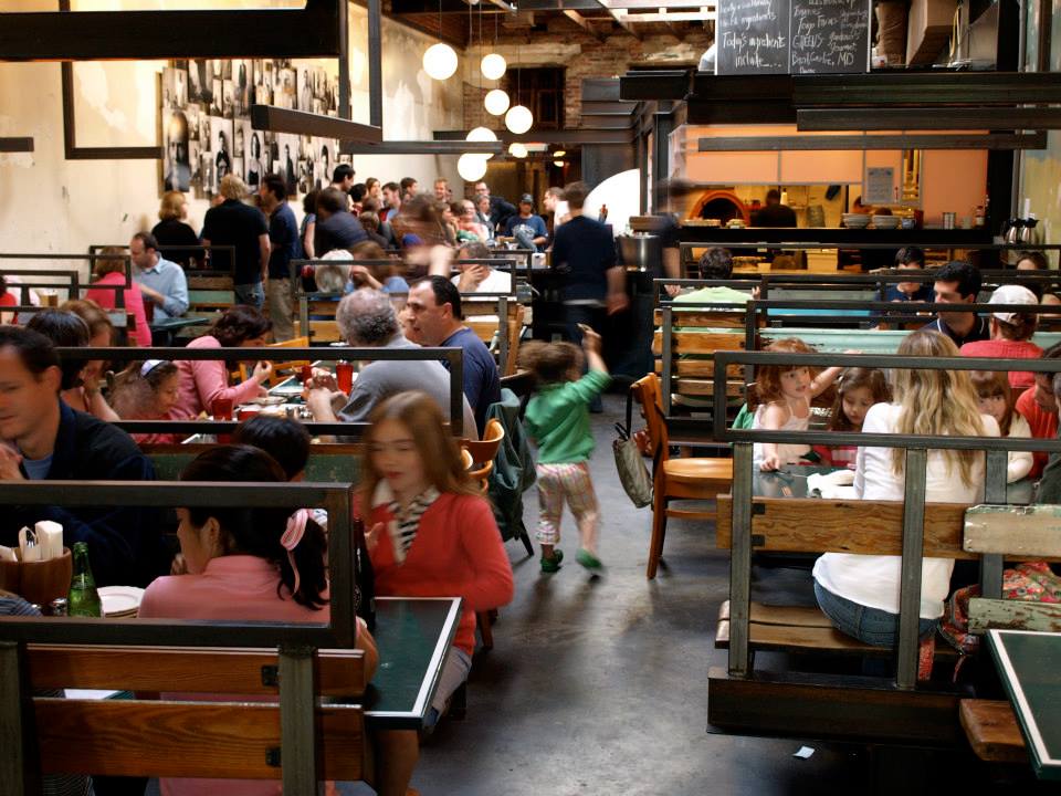 Πώς μία πλαστή είδηση έγινε εφιάλτης για τον James Alefantis και τους εργαζόμενούς του Πώς μία πλαστή είδηση έγινε εφιάλτης για τον James Alefantis και τους εργαζόμενούς του