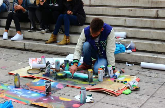 Νέα πρόσωπα, καινούργιες ιδέες