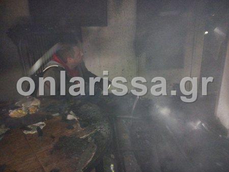  Το σπίτι τυλίχθηκε στις φλόγες – Διασωληνομένος ο 4χρονος για της οικογένειας