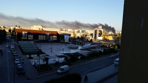  Ισχυρή έκρηξη σε κυβερνητικό κτίριο στα Άδανα (εικόνες, video)