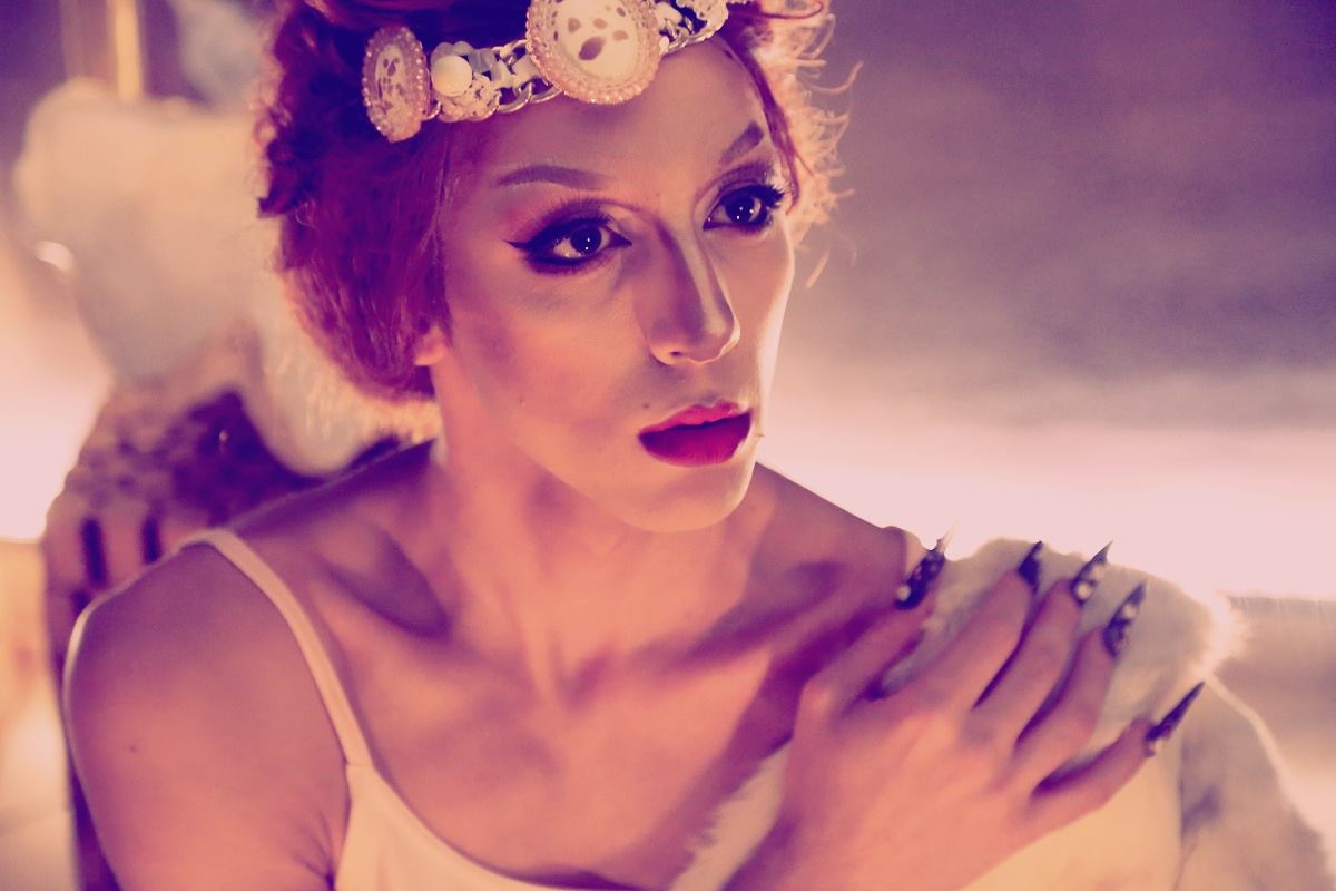 Οι drag queens της Αθήνας διαβάζουν ομοερωτική ποίηση Οι drag queens της Αθήνας διαβάζουν ομοερωτική ποίηση