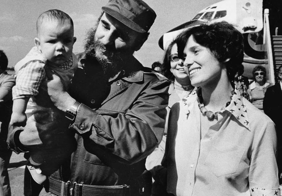 Στις 25 Ιανουαρίου του 1976, η Μάργκαρετ και ο Τζάστιν Τριντό χαίρουν θερμής υποδοχής στην Αβάνα από τον Φιντέλ Κάστρο