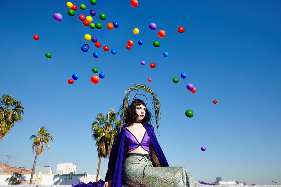 Η Erika Mugglin φωτογραφίζει μόνο ό,τι έχει από 7 χρώματα και πάνω