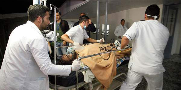 Η στιγμή που μεταφέρεται στο νοσοκομείο στις 2 τα ξημερώματα-τοπική ώρα, σε κατάσταση σοκ ο ποδοσφαιριστής Alan Ruschel, ζητώντας να δει τους γονείς του.