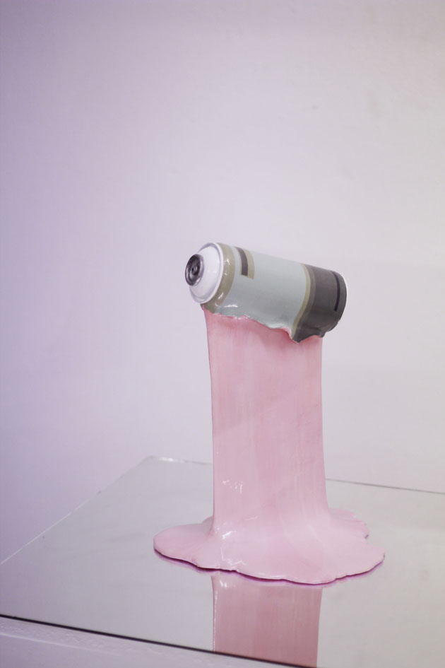 Ο Δημήτρης Ναϊπλής ή N_Grams μας ξεναγεί στην πρώτη του εικαστική έκθεση