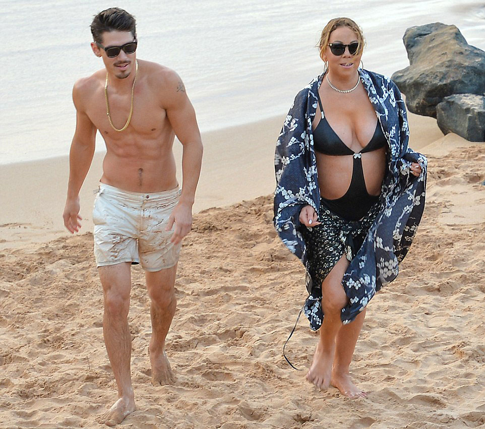 Η Μαράια Κάρεϊ βρήκε το toy boy της τώρα που έρχονται και γιορτές