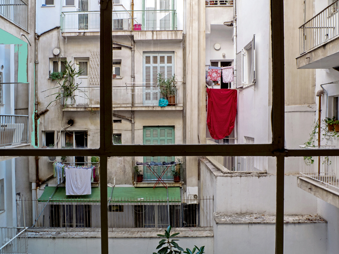 Παράθυρα στην πόλη, Μανώλης Καραταράκης