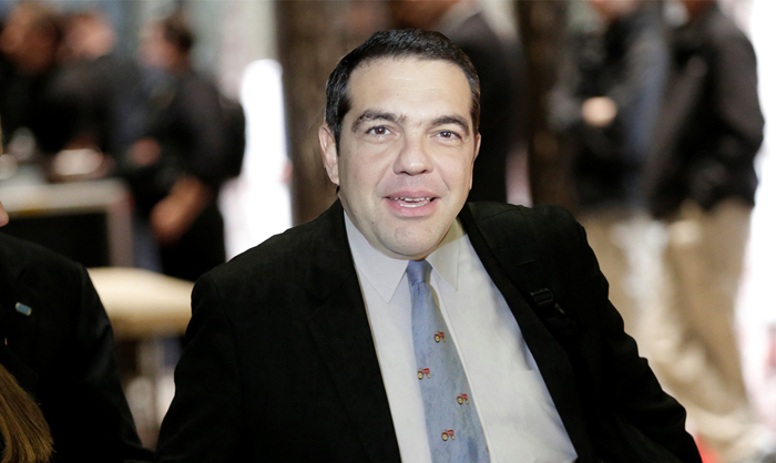 Ο Αλέξης Τσίπρας το 2060, φοράει γραβάτα όπως είχε υποσχεθεί ότι θα κάνει μόλις λύσει το πρόβλημα του χρέους.