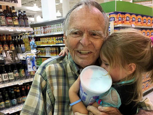 Η Νόρα και ο Κύριος Νταν