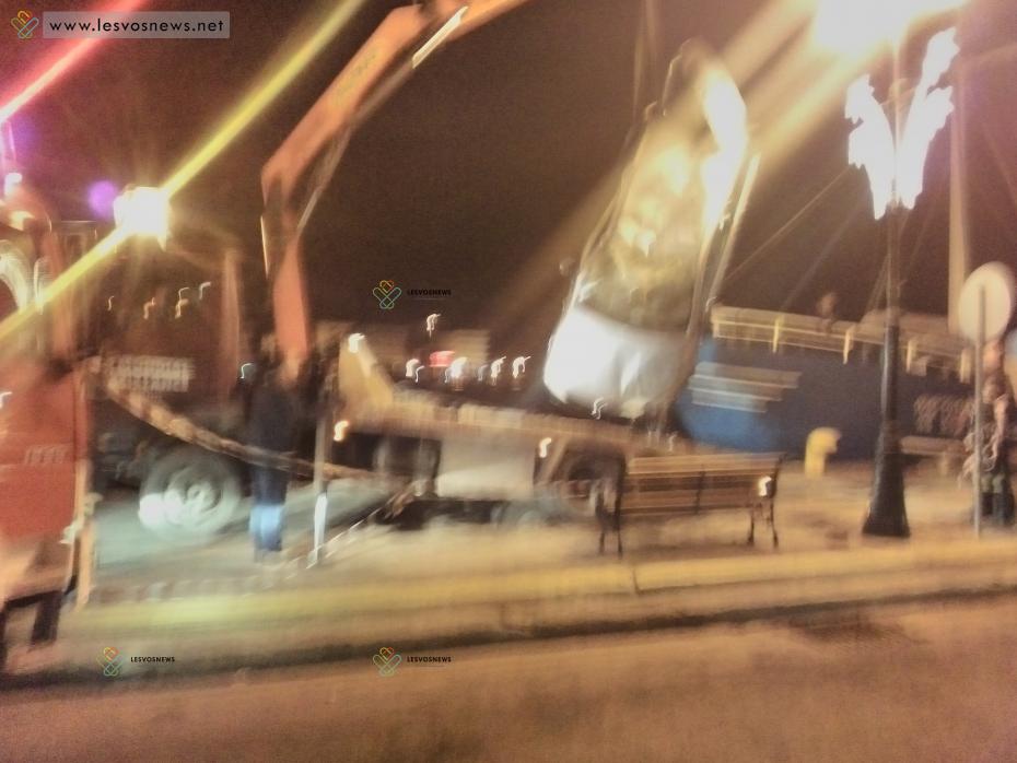  Δύο ανήλικοι πνίγηκαν όταν το αυτοκίνητό τους έπεσε στη θάλασσα (εικόνες, video)