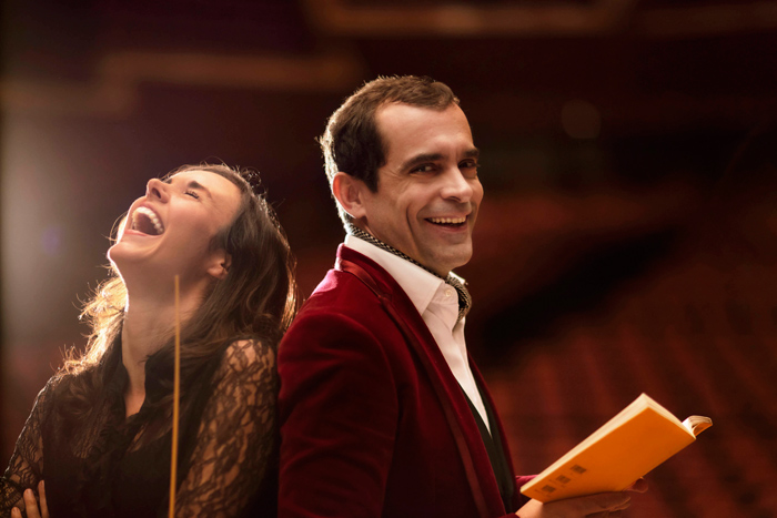 Ο Κωνσταντίνος Μαρκουλάκης (αφηγητής) με τη Ζωή Ζενιώδη