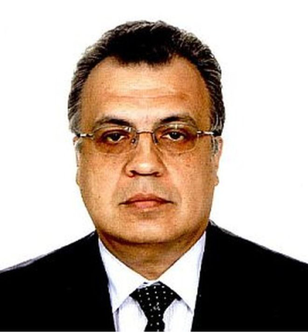 Άγνωστοι πυροβόλησαν τον Ρώσο πρέσβη στην Άγκυρα