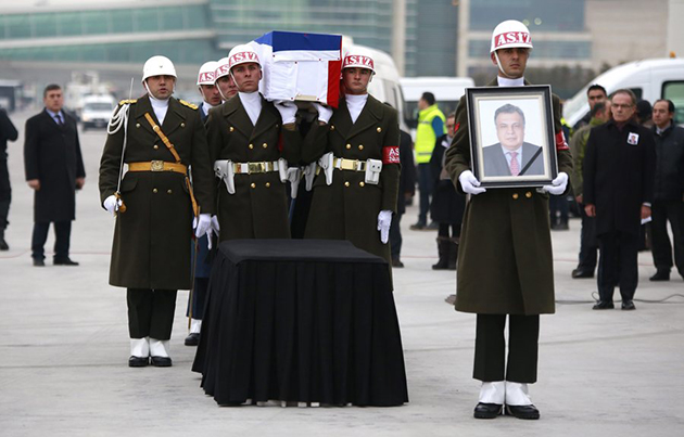 Επιστρέφει στην Ρωσία η σορός του δολοφονημένου Αντρέι Καρλόφ 