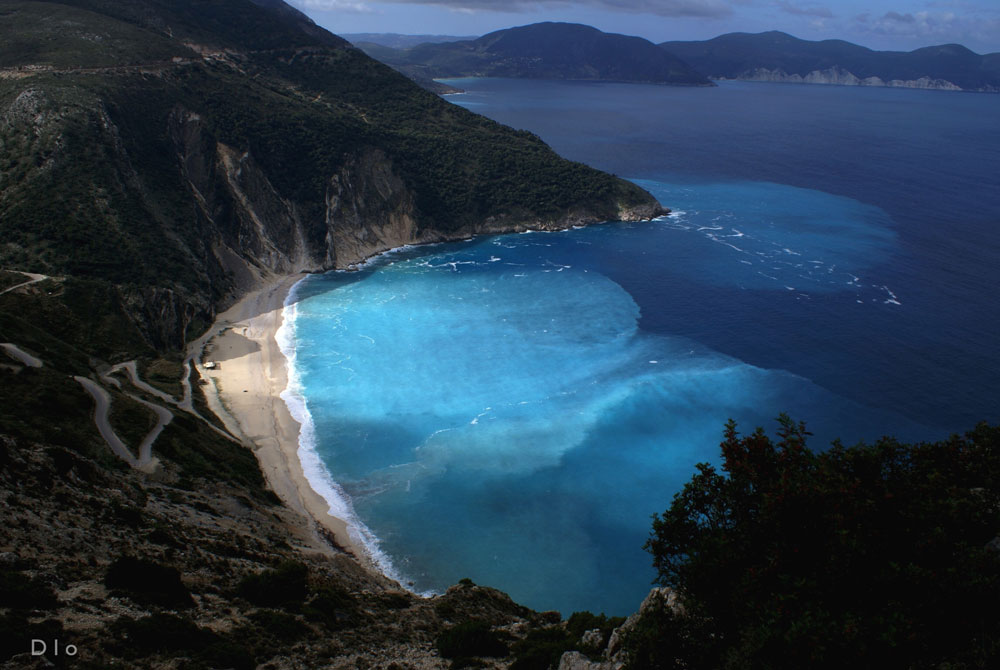 Η βραβευμένη από το National Geographic Traveler φωτογραφία του χειμερινού Μύρτου Κεφαλονιάς @diokaminaris