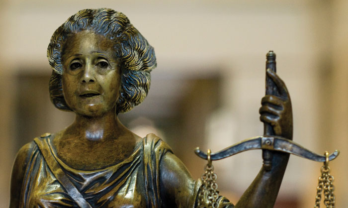 Η Βασιλική Θάνου ζήτησε να μπει το πρόσωπό της στο άγαλμα της Θεάς Θέμιδας στον Άρειο Πάγο Η Βασιλική Θάνου ζήτησε να μπει το πρόσωπό της στο άγαλμα της Θεάς Θέμιδας στον Άρειο Πάγο