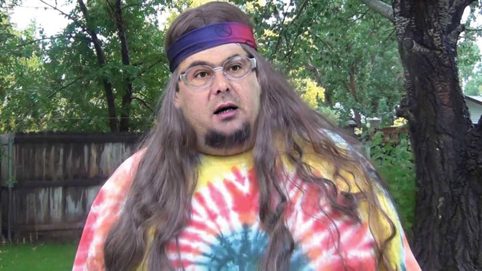 Ο Πάνος Καμμένος εκείνο το καλοκαίρι που γνώρισε τον Αλέξη στη Νίσυρο είχε μεταμφιεστεί σε «γκρούβαλο» κατασκηνωτή Ο Πάνος Καμμένος εκείνο το καλοκαίρι που γνώρισε τον Αλέξη στη Νίσυρο είχε μεταμφιεστεί σε «γκρούβαλο» κατασκηνωτή