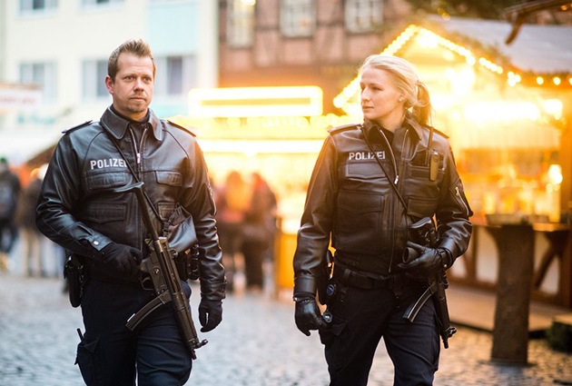 Ανθρωποκυνηγητό και βαρύ πένθος στο Βερολίνο Ανθρωποκυνηγητό και βαρύ πένθος στο Βερολίνο