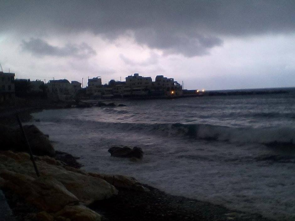 Μέχρι τη θάλασσα έφτασε το χιόνι - naxospress.gr