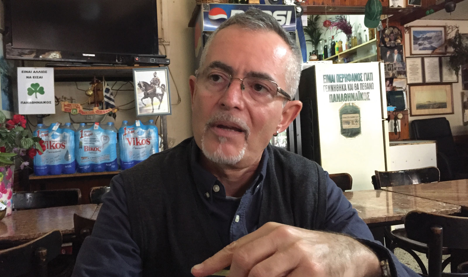 Αντώνης Νικολής