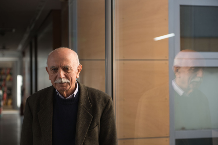  Θανάσης Καρατζάς