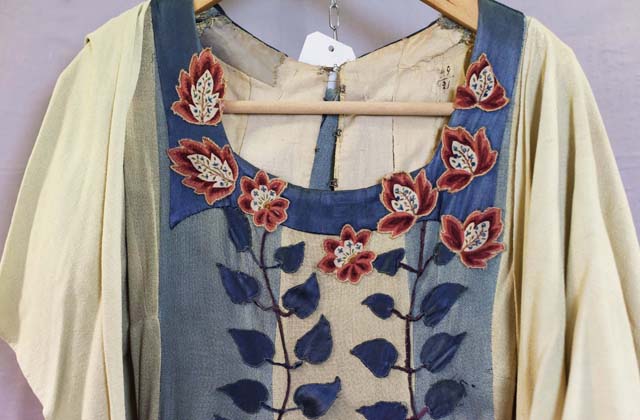 Πάτροκλος Σκαφίδας. Στο Πωλητήριο του Εθνικού Θεάτρου. Πάτροκλος Σκαφίδας. Στο Πωλητήριο του Εθνικού Θεάτρου.