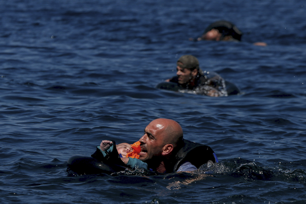 © ΑΛΚΗΣ ΚΩΝΣΤΑΝΤΙΝΙΔΗΣ Οι 10 καλύτεροι φωτογράφοι του 2016 σύμφωνα με την ψηφοφορία της A.V.