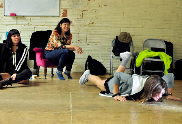 © Αλέξανδρος Θεοφύλακτος «Θα πεθάνω αν πεθάνεις» Θα πεθάνω αν πεθάνεις, Έλενα Πέγκα, Θέατρο Χώρος, Κατερίνα Μισιχρόνη, Γιώργος Βουβάκης, Ορέστης Καρύδας, Αλεξάνδρα Ταβουλάρη