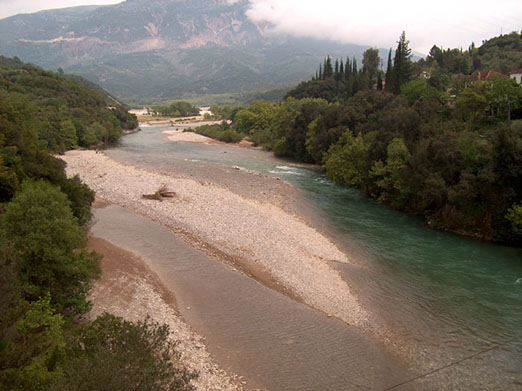 Αγρόκτημα Πινακάδες, γη της Αιτωλοακαρνανίας