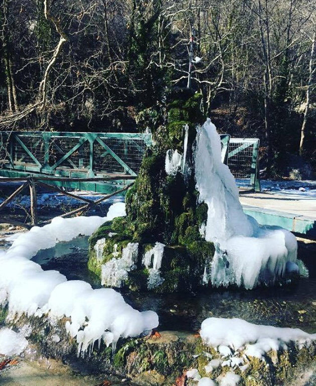Γλυπτική σε… πάγο στα Λουτρά Πόζαρ