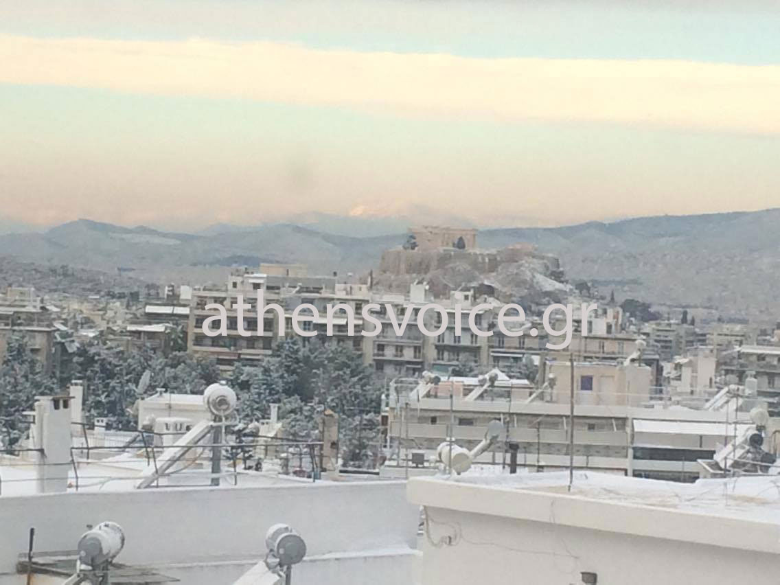 Η θέα από το Παγκράτι στις 9 το πρωί