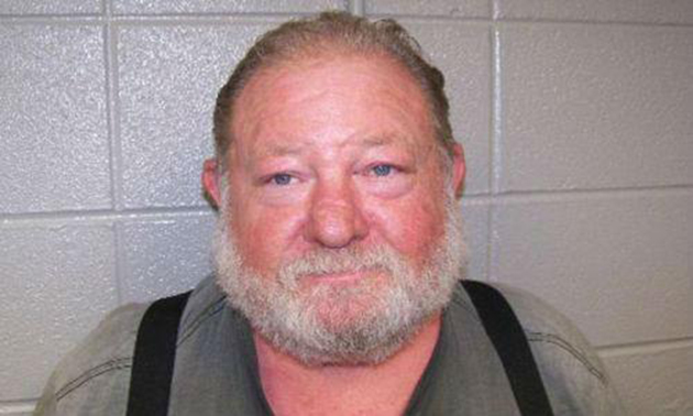 Ο βιαστής Ρέιμοντ Ερλ Μπρουκς