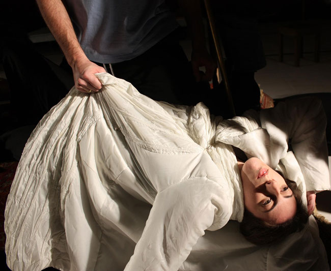 Μια εκδίκηση του έθνους και ένα απαγορευμένο πάθος