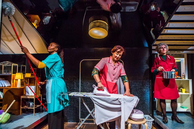 Καθαρή πόλη © Χριστίνα Γεωργιάδου Αντικριτικά – Ο Νέος Ελληνικός Διαφωτισμός