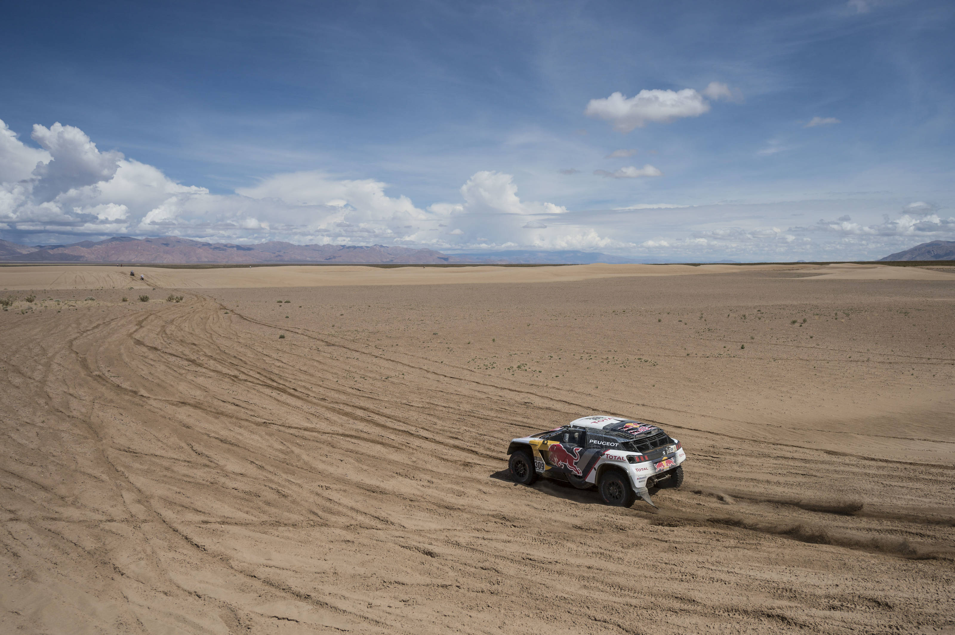 Θρίαμβος της Peugeot! Θρίαμβος της Peugeot!