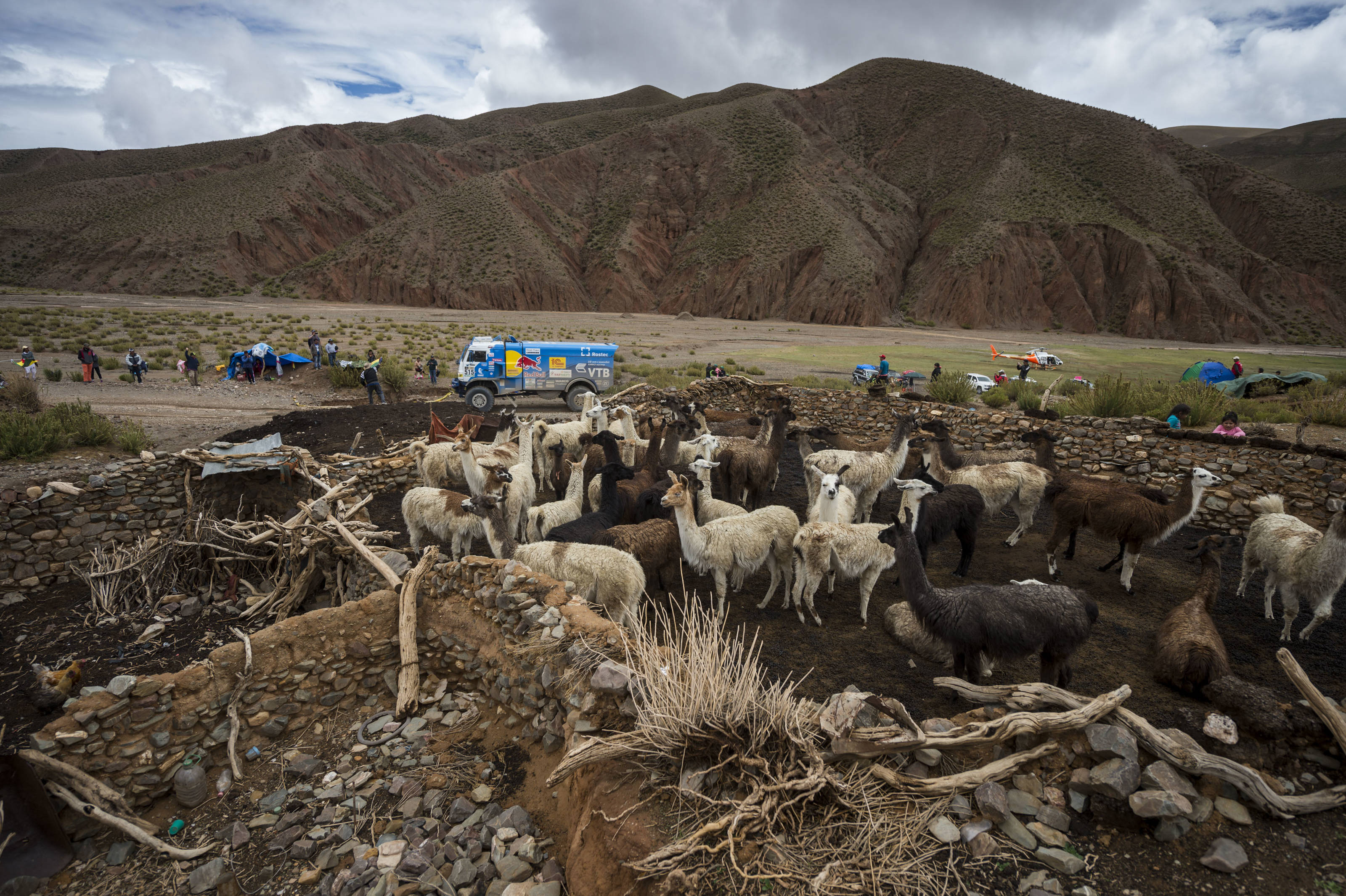 Θρίαμβος της Peugeot! Θρίαμβος της Peugeot!