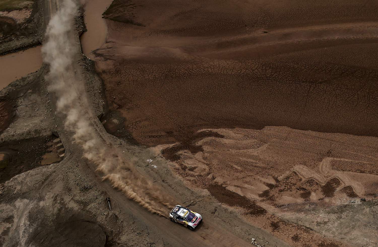 Θρίαμβος της Peugeot! Θρίαμβος της Peugeot!