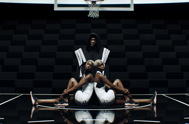 Tα adidas Originals εξελίσσουν την ιστορία του χαρακτηριστικού λογοτύπου του brand, αμφισβητώντας κάθε πτυχή της ουσιαστικής σημασίας της λέξης original