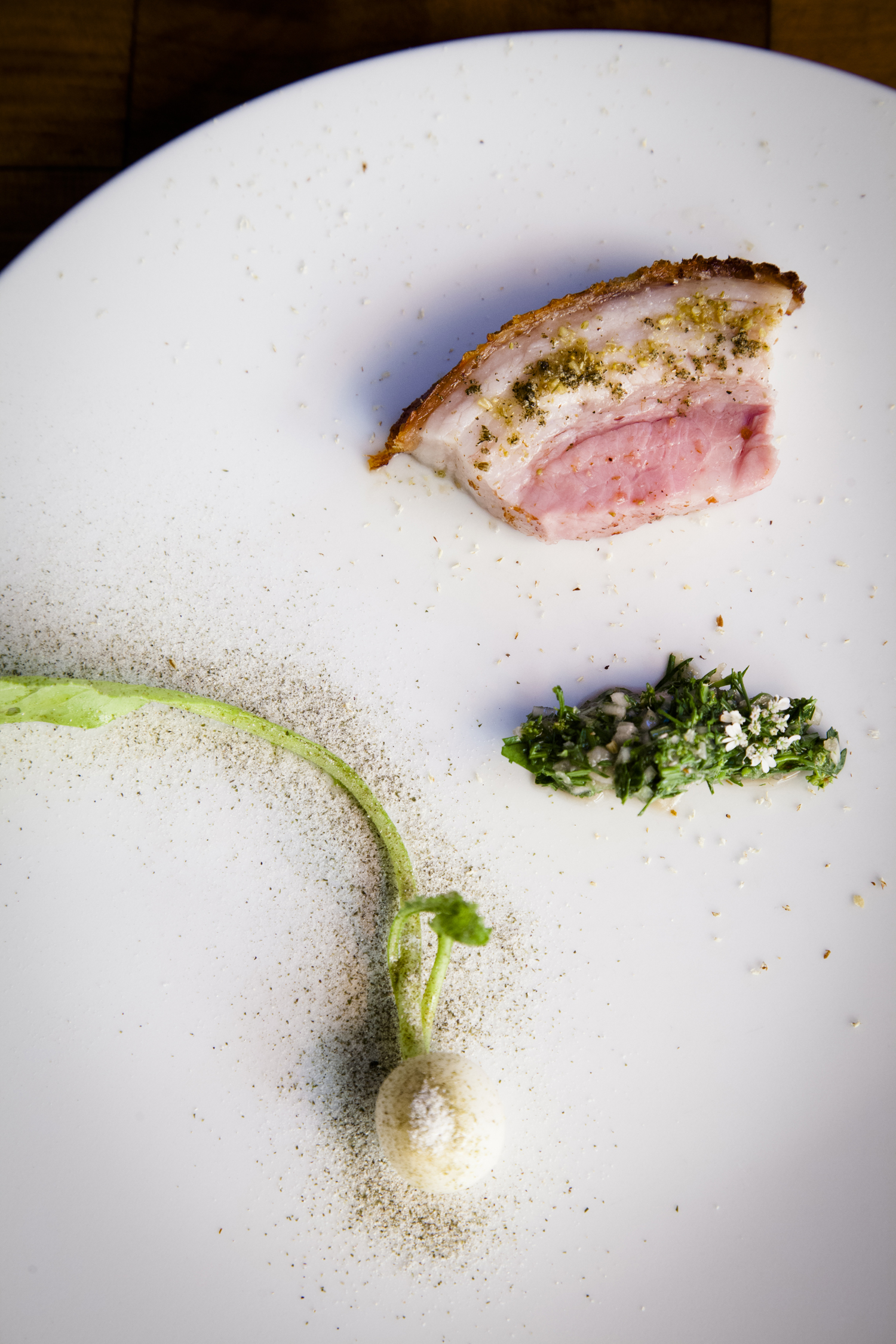 Οι τεχνικές του Carlo Mirarchi περιγράφονται από τους New York Times ως «μαγειρική ποίηση»