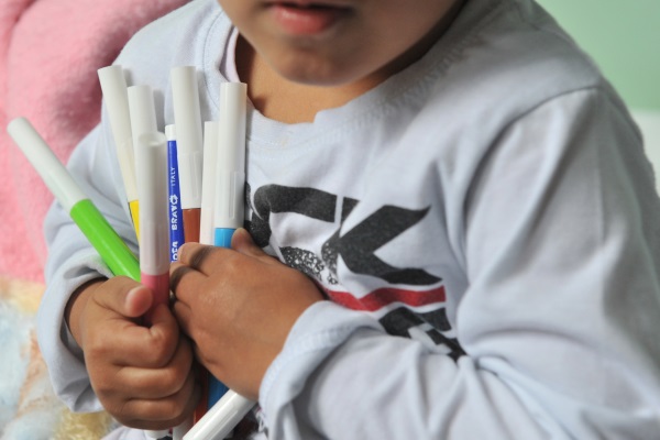 Συνελήφθη ο πατέρας των τριών κοριτσιών που βρέθηκαν εγκαταλειμμένα στην Πάτρα (εικόνες)