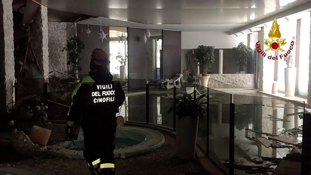 Θαύμα στην Ιταλία! Βρέθηκαν ζωντανοί έξι άνθρωποι