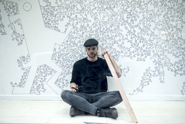 Τι ζητούν τα χιλιάδες τερατάκια του Γιώργου Τζινούδη στο κέντρο της Θεσσαλονίκης; Τι ζητούν τα χιλιάδες τερατάκια του Γιώργου Τζινούδη στο κέντρο της Θεσσαλονίκης;