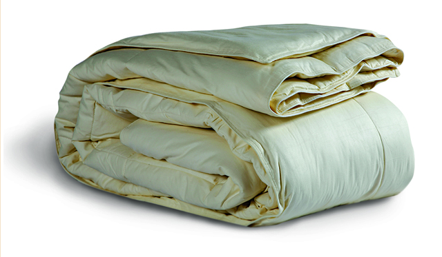 NEF-NEF.  Πάπλωμα Wool με γέμισμα 100% αυστραλιανό και ύφασμα από 100% βαμβάκι.  Φυσικό και αντιαλλεργικό!  Βρεφικό κούνιας από €46 – 20% = €36,80.  Μονό από €90 – 20% =  €72.  Υπέρδιπλο από €130 – 20% = €104