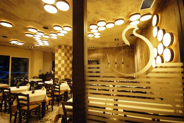 Δεσκάτη όπως δες κάτι κοτοπουλάρες Δεσκάτη όπως δες κάτι κοτοπουλάρες