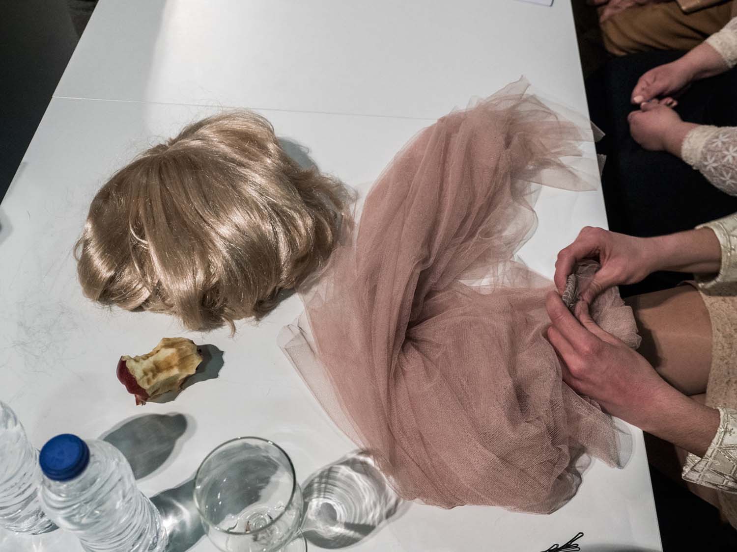 Ο Τάσος Βρεττός φωτογραφίζει τις πρόβες του «Δον Ζουάν» Ο Τάσος Βρεττός φωτογραφίζει τις πρόβες του «Δον Ζουάν»