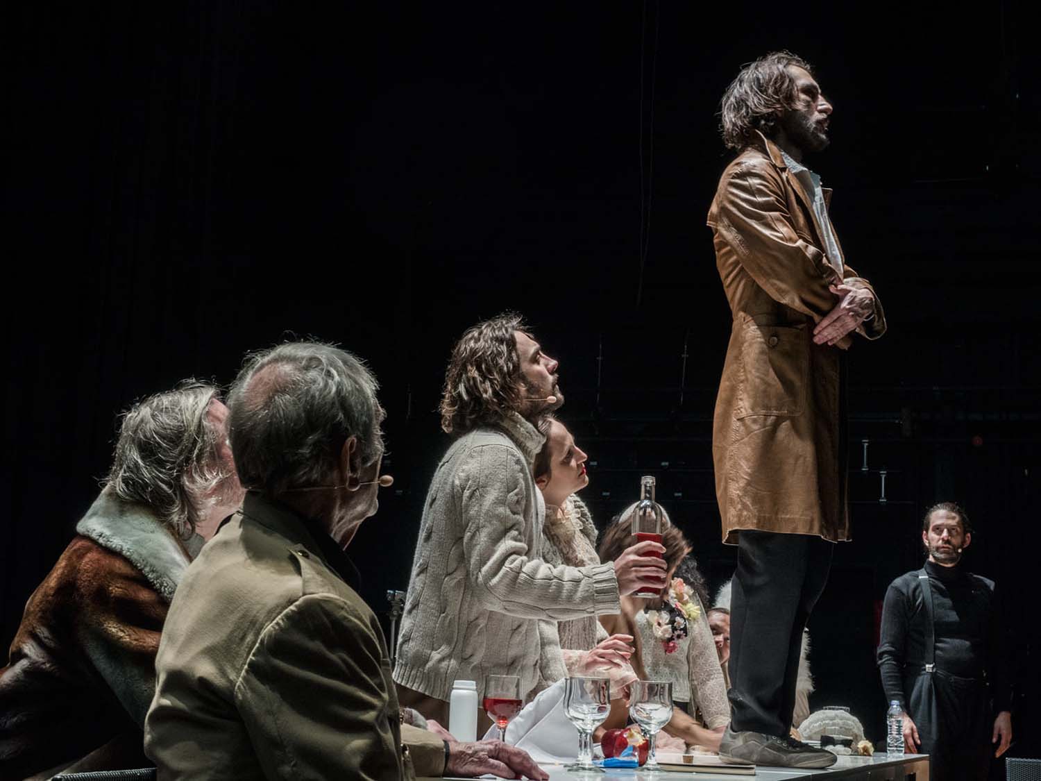 Ο Τάσος Βρεττός φωτογραφίζει τις πρόβες του «Δον Ζουάν» Ο Τάσος Βρεττός φωτογραφίζει τις πρόβες του «Δον Ζουάν»