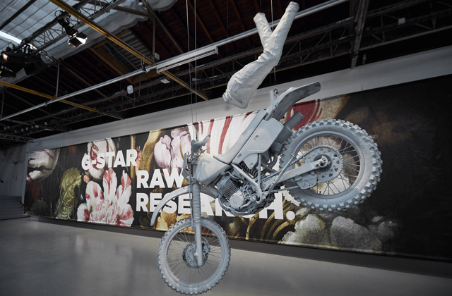 Στην Εβδομάδα Μόδας στο Παρίσι παρουσιάστηκε η capsule συλλογή RAW Research II της G-Star