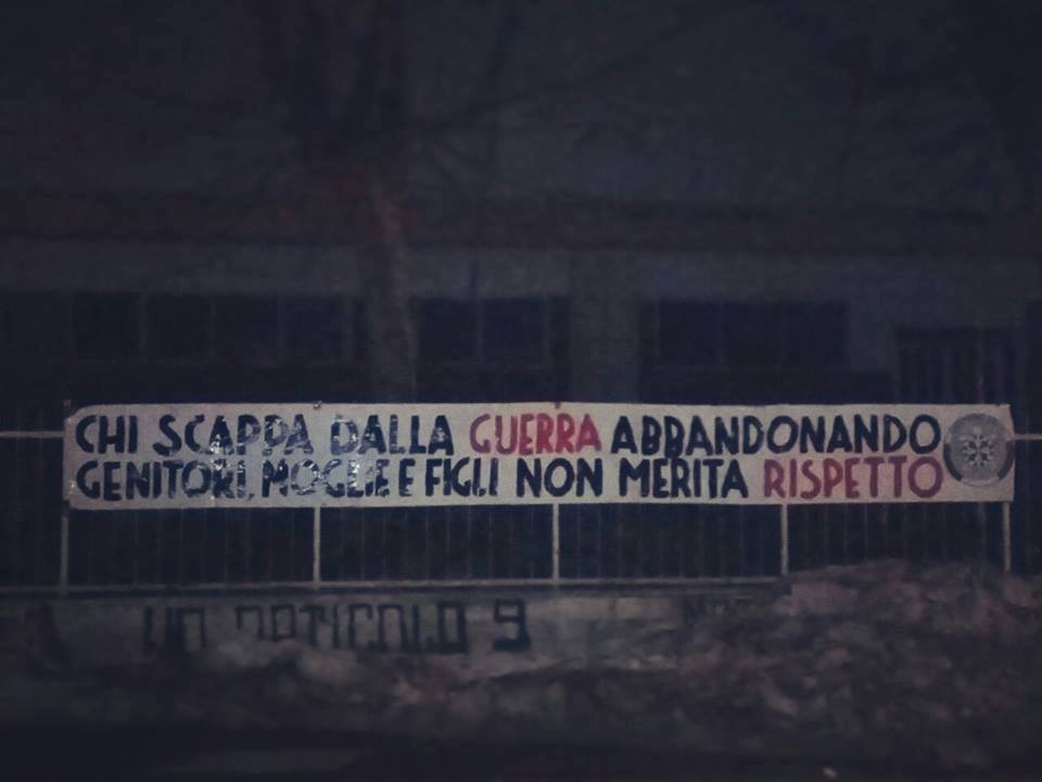 Δεκάδες ρατσιστικά πανό σε όλη την Ιταλία
